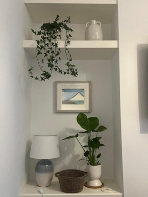 2025 Award Winner Liverpool Peach House - 4 Bedrooms